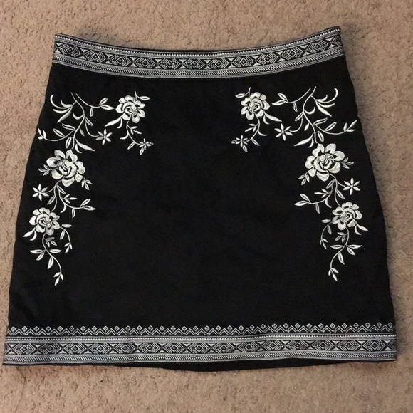 Forever 21 Dresses & Skirts - Black patterned suede skirt Forever 21 Dresses & Skirts - Black patterned suede skirt